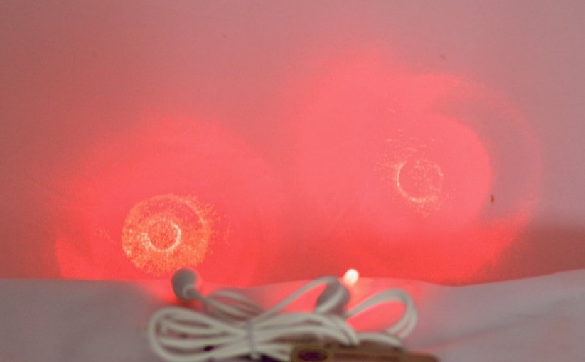 Kingray Light s 2 káblikmi - Kingray Light: Samotný prístroj s 2 červenými laserovými aplikátormi