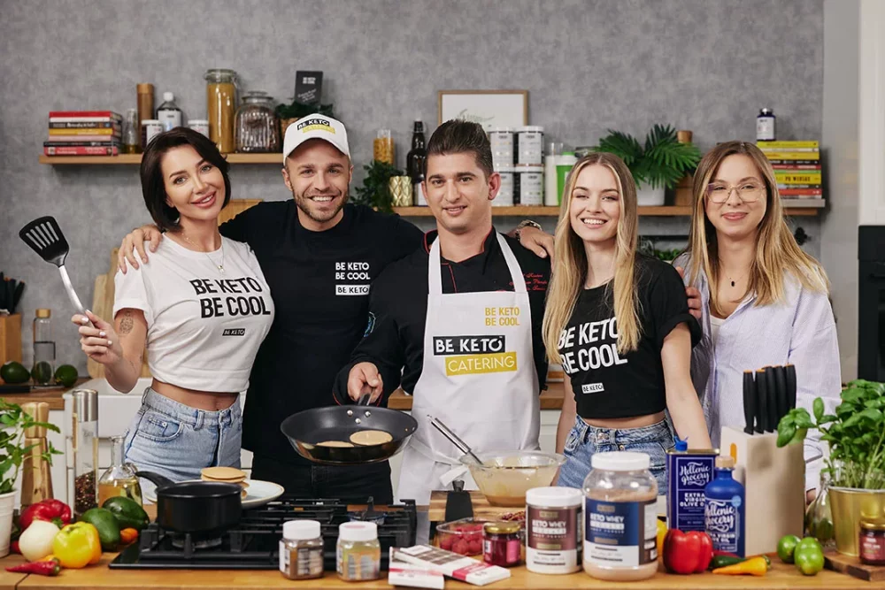 KETO LIFESTYLE - životný štýl - Farba - Čierna
